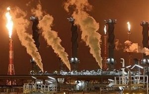 تضییع حقوق بندرماهشهر در تخصیص عوارض آلایندگی؛ انتظار از نماینده بندرماهشهر برای پیگیری جدی حق‌خواهی مردم در برابر آلایندگی پتروشیمی‌ها