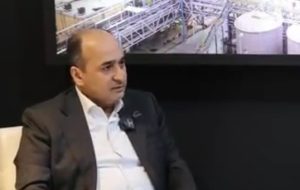 گفت‌وگوی اختصاصی ماه‌خبر با مدیر پژوهش و توسعه پتروشیمی کارون در نمایشگاه فارمکس تهران