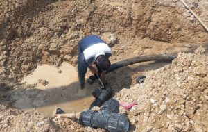 توسعه شبکه آب به طول ۲ هزار و ۵۰۰ متر در بندر امام خمینی(ره) توسعه شبکه آب به طول ۲ هزار و ۵۰۰ متر در بندر امام خمینی(ره)